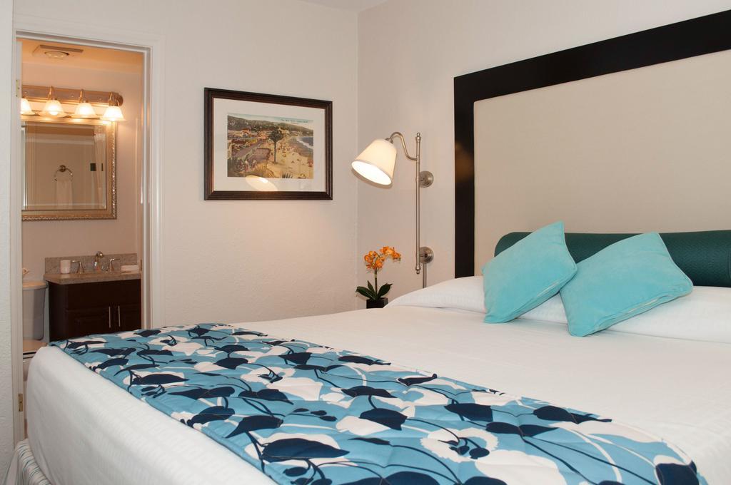 Deluxe King Studio,243480481:JPEG