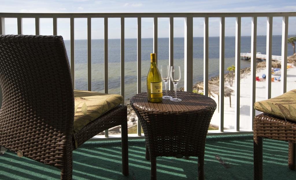 One-Bedroom Suite Bay View