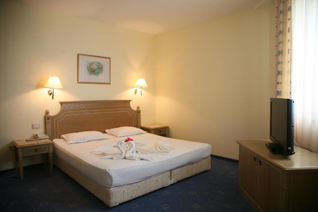 Suite with Sea View - Free Beach Access,49649844:JPEG