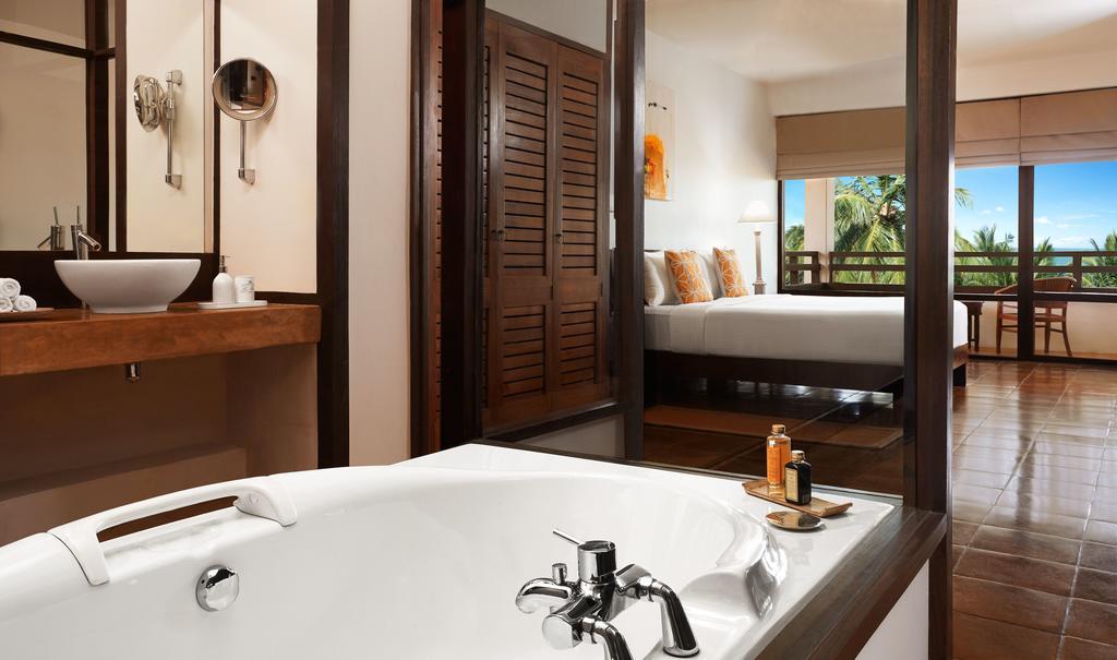 Deluxe Twin Room with Sea View - 15% off at Center Point, Black Coral & 10% off at Seaside Social restaurants,1626355446:JPEG