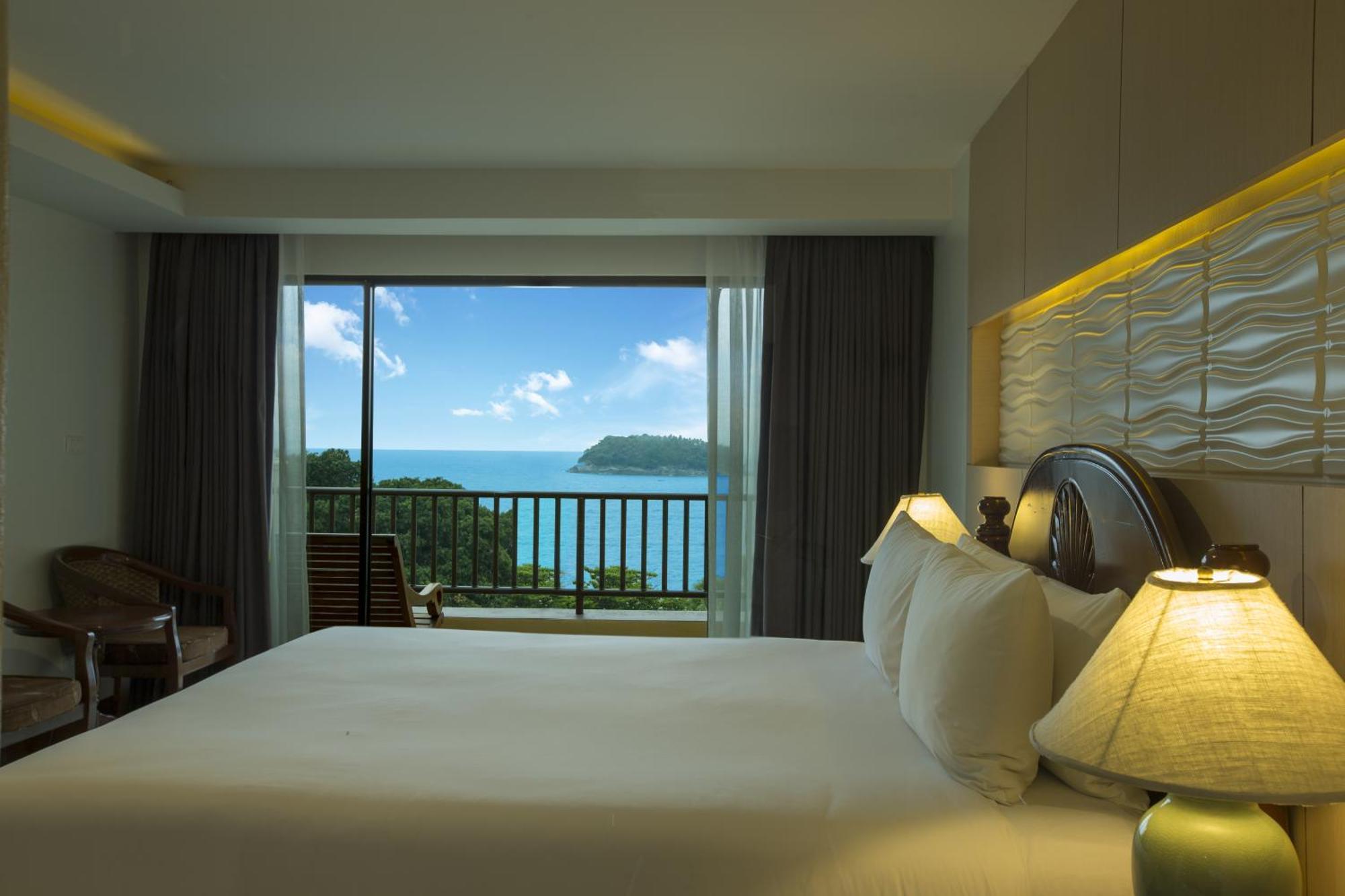Deluxe Double or Twin Room Sea View