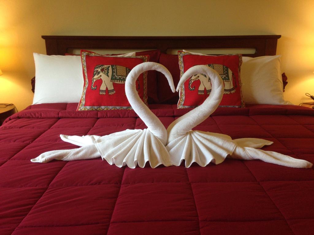 One-Bedroom Apartment,318897449:JPEG