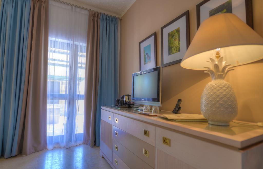 Double or Twin Room,318943689:JPEG