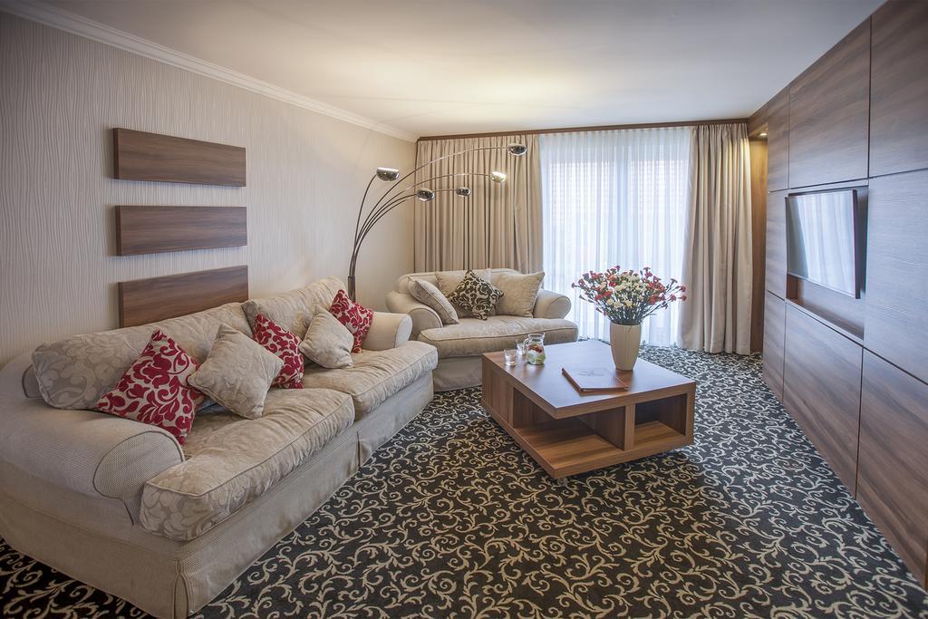 Junior Suite Garden View