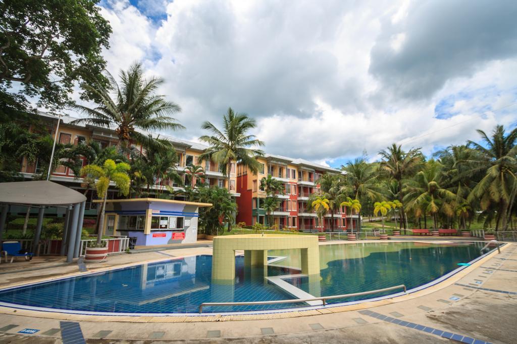 Superior Twin Room with Lake View