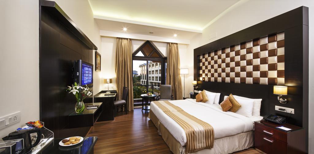Deluxe Room with 15% Discount on Food and Soft Beverage and Spa,1584525354:JPEG