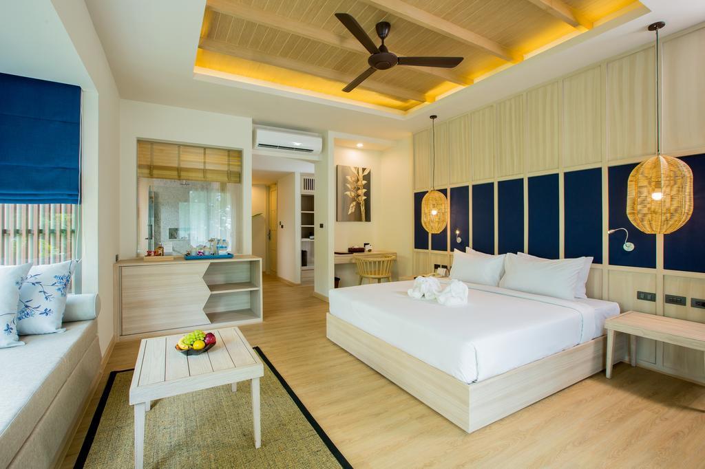 Deluxe Double or Twin Room Pool Access,339045397:JPEG
