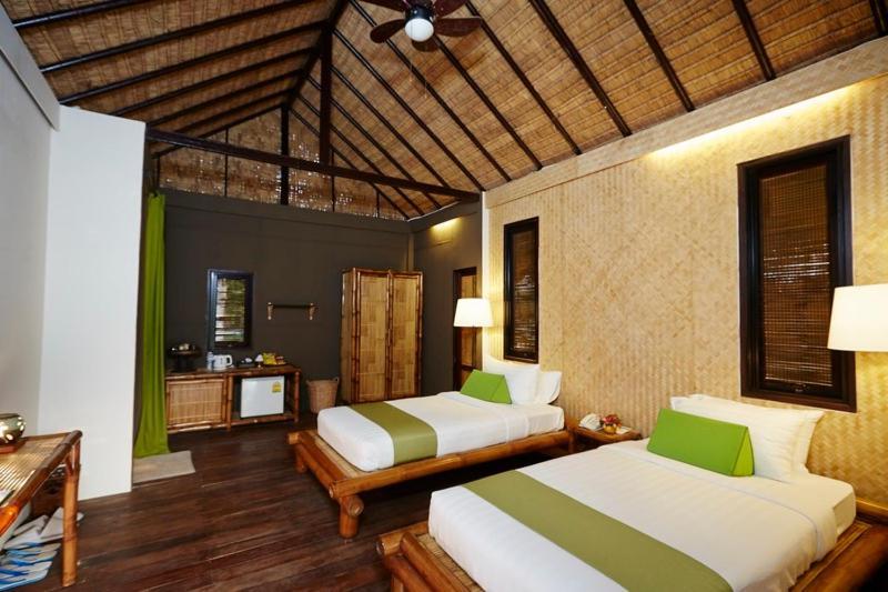 Bamboo Cottage,358299514:JPEG