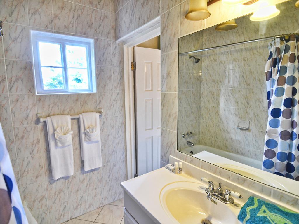 Double Room,370655995:JPEG