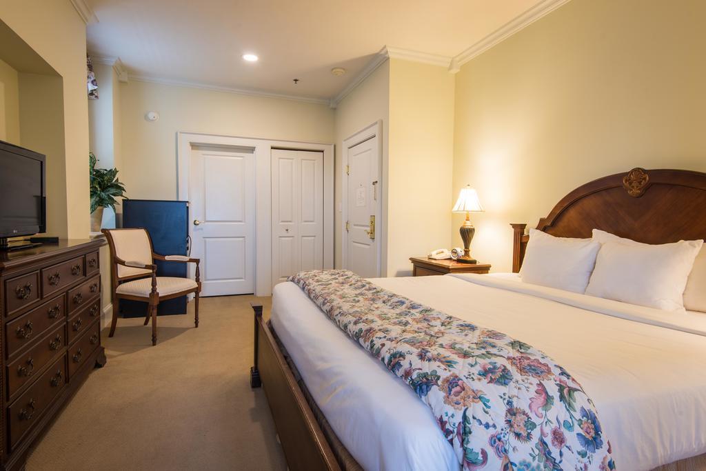 King Room,1588168671:JPEG