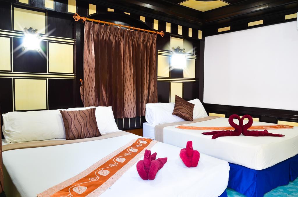 Family Bungalow (3 Adults),705507613:JPEG