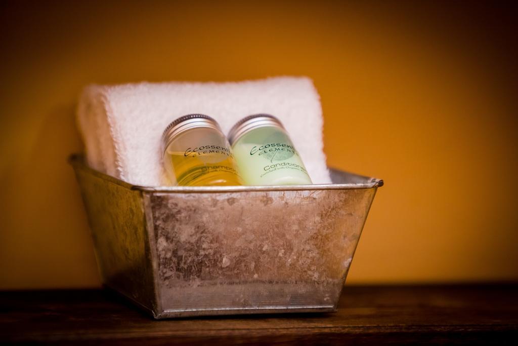 Studio Cottage with Spa Bath,395990223:JPEG