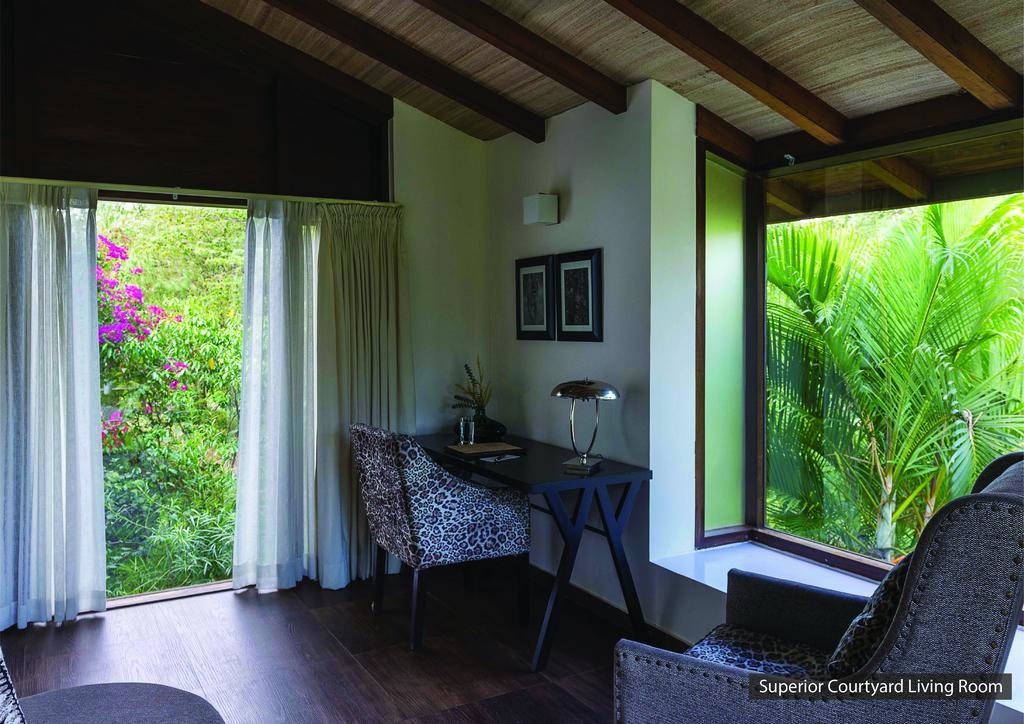 Superior Double or Twin Room with Mountain View