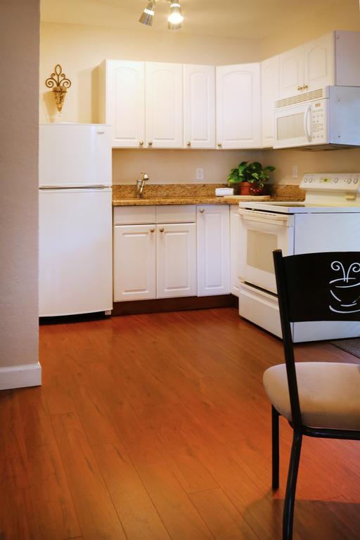 One-Bedroom Suite,397084119:JPEG