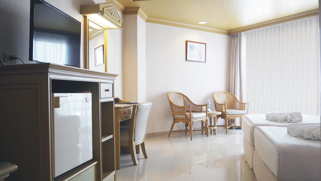 Deluxe Twin Room