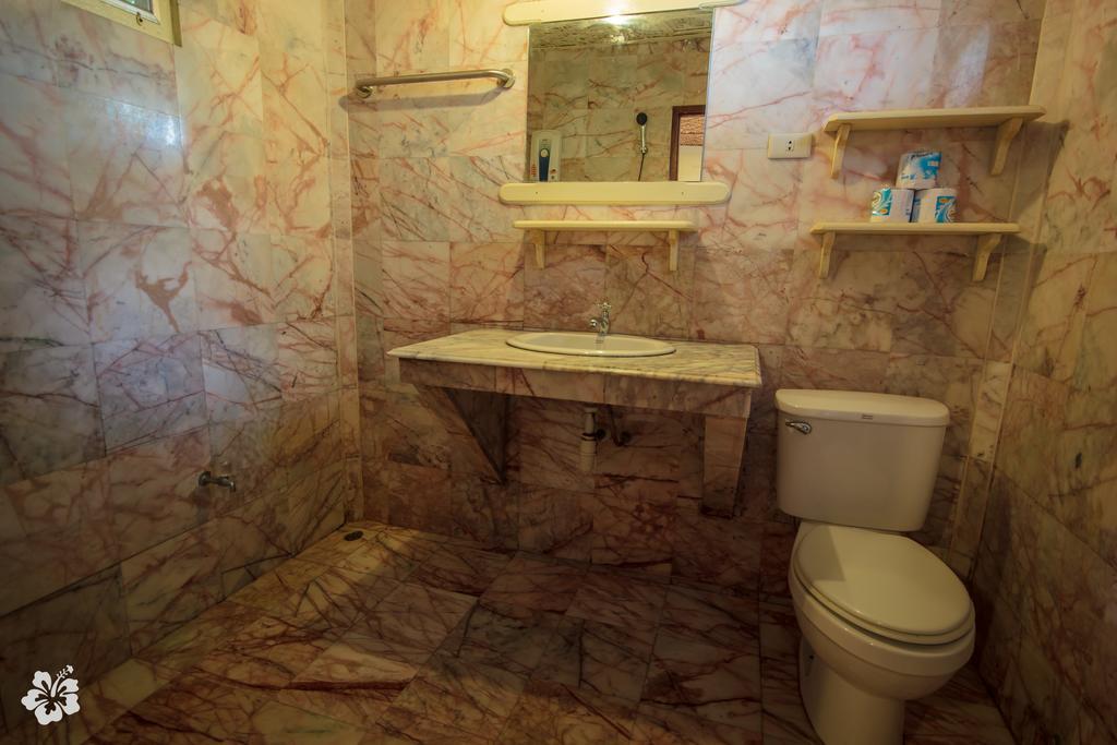 Deluxe Chalet (3 Adults),407724714:JPEG