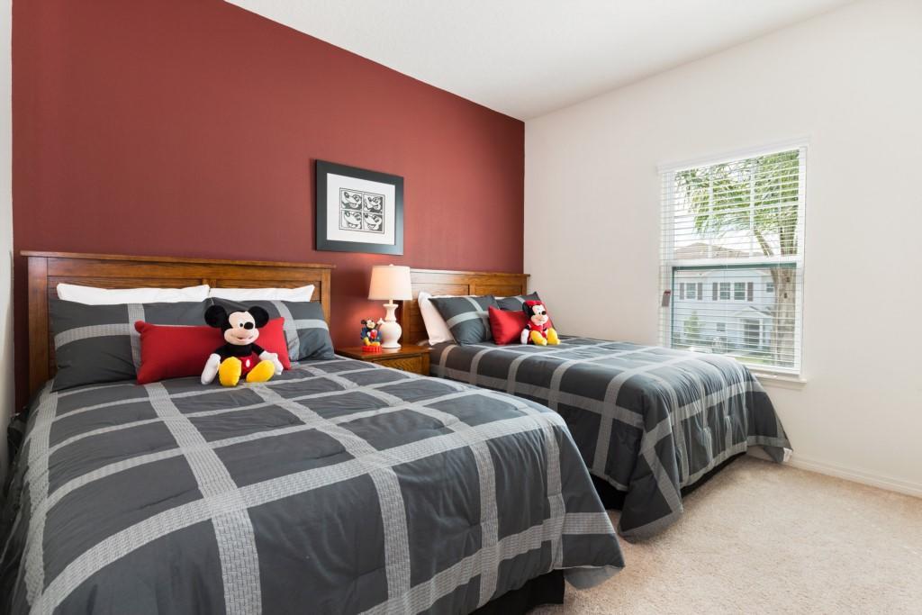 Emerald Oceanview Walkout Room