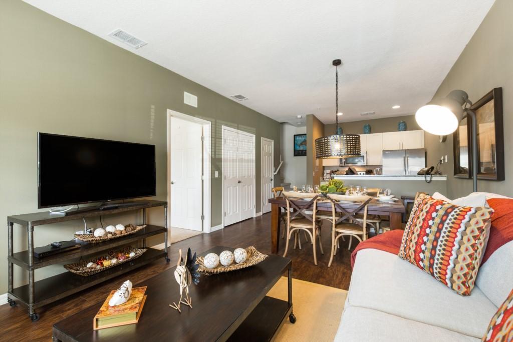 Emerald Oceanview Walkout Room