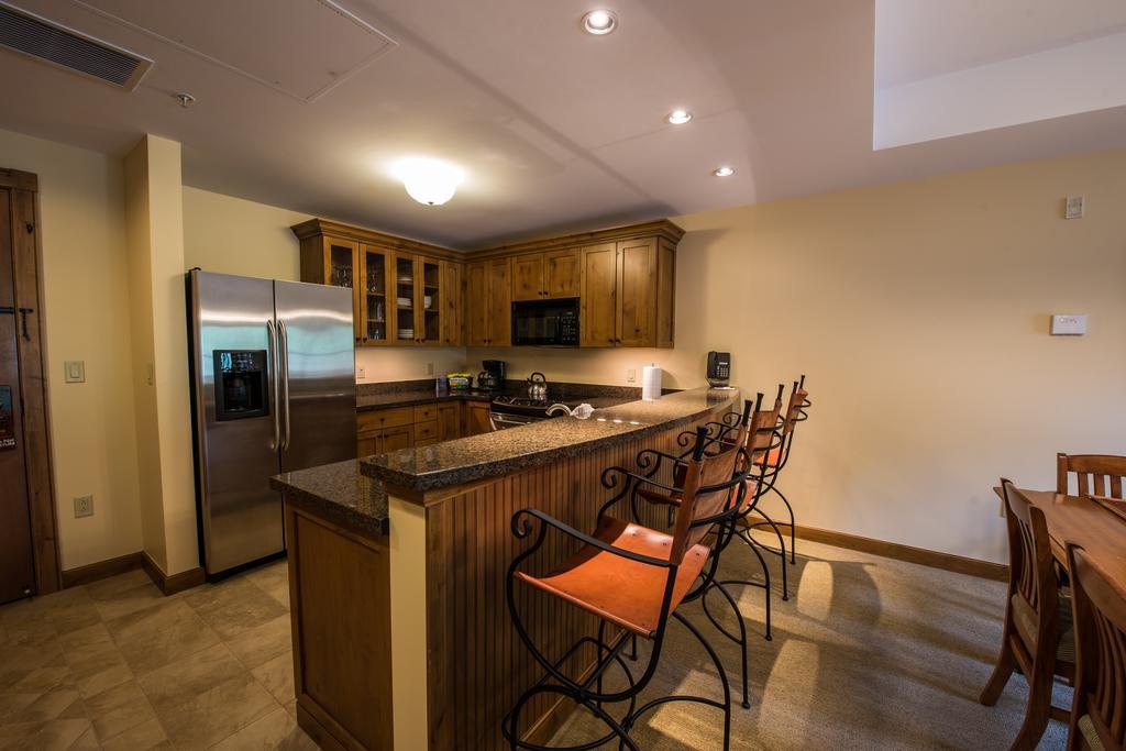 One-Bedroom Condo,510753339:JPEG