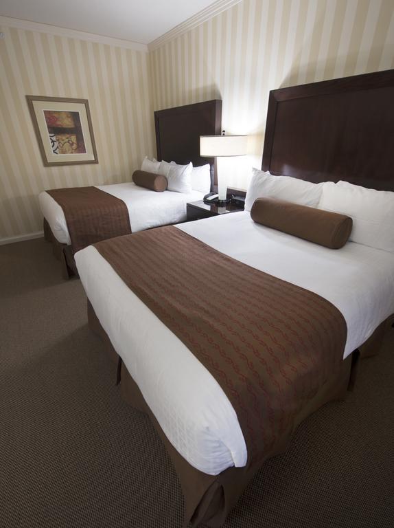 Deluxe Queen Room with Two Queen Beds