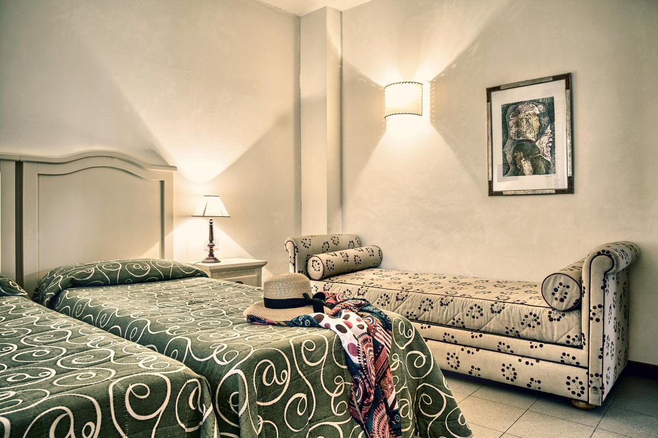 Villa (3 Adults)