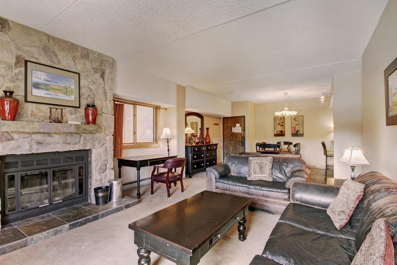 One-Bedroom Apartment,1589533635:JPEG