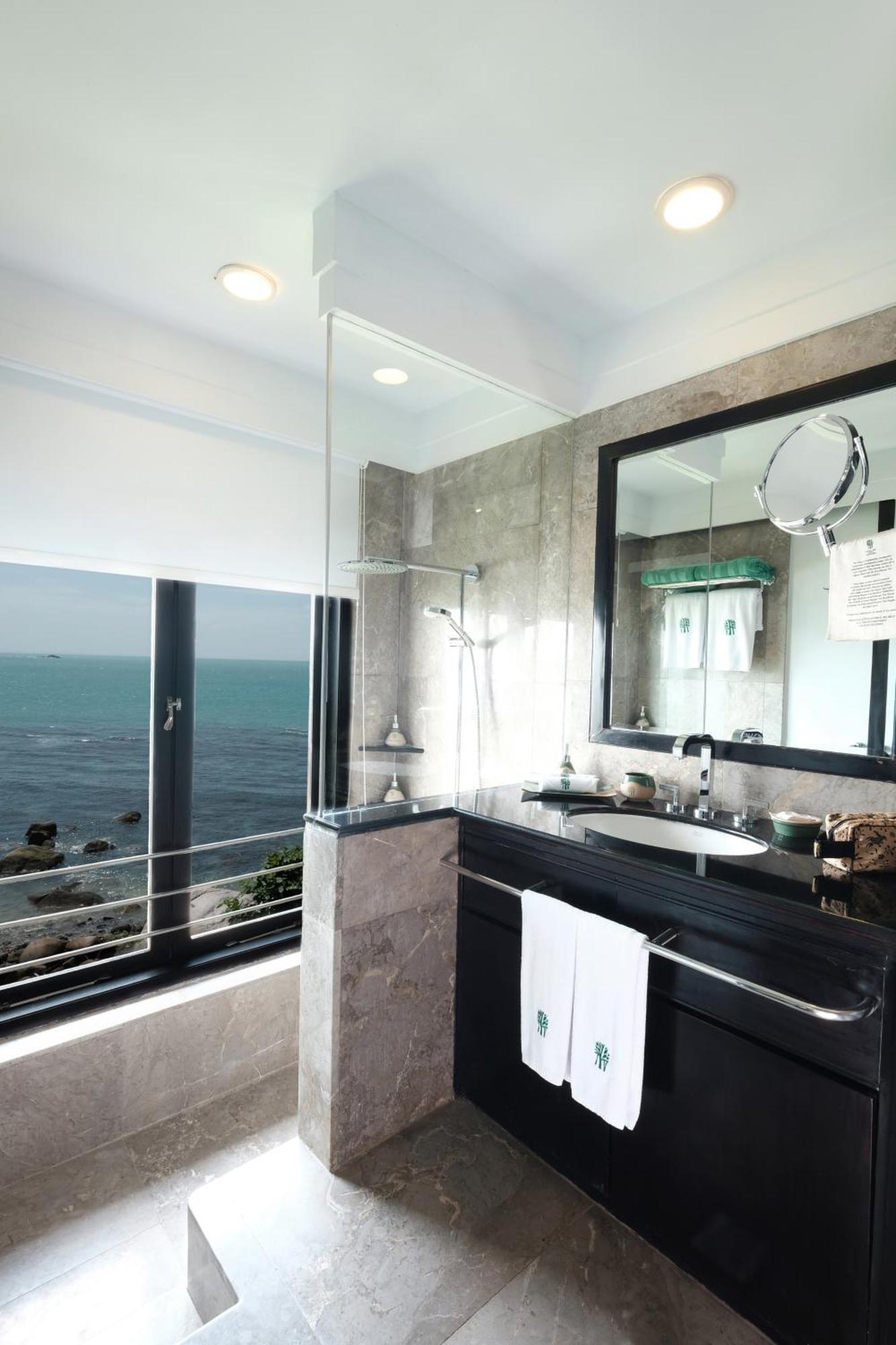 Ocean Villa on the Rock,1214436640:JPEG