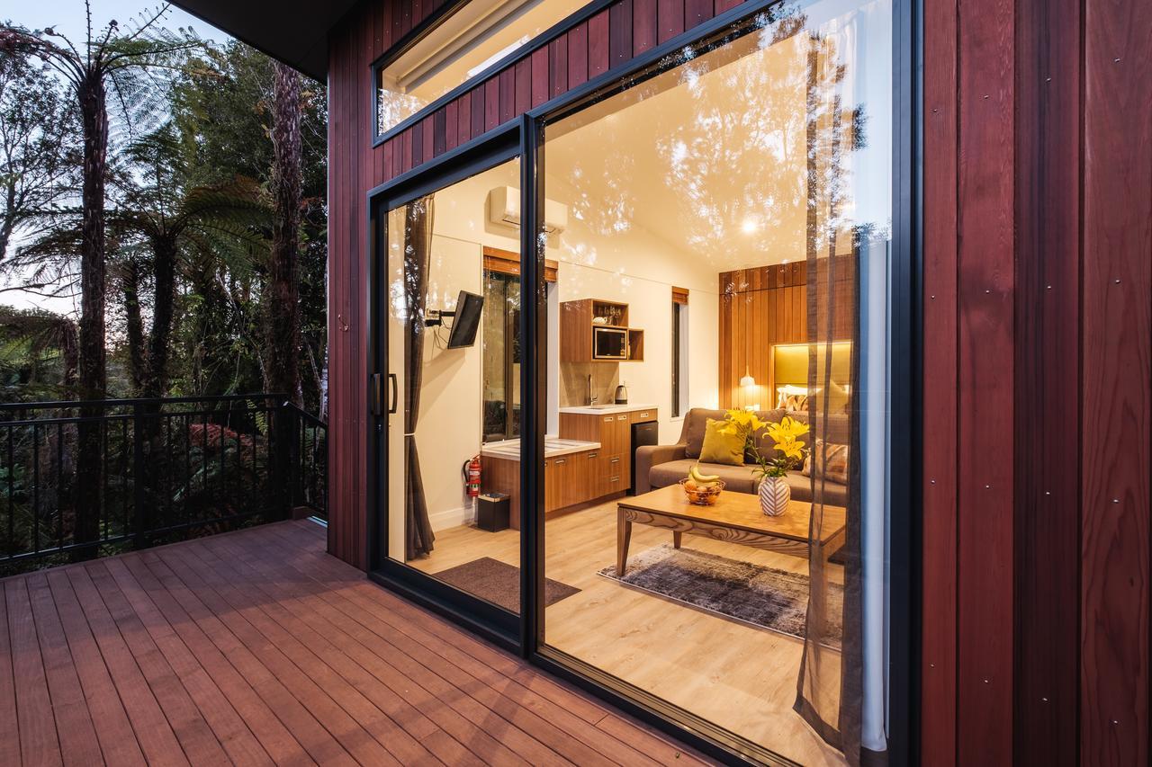 Deluxe Tree Lodge