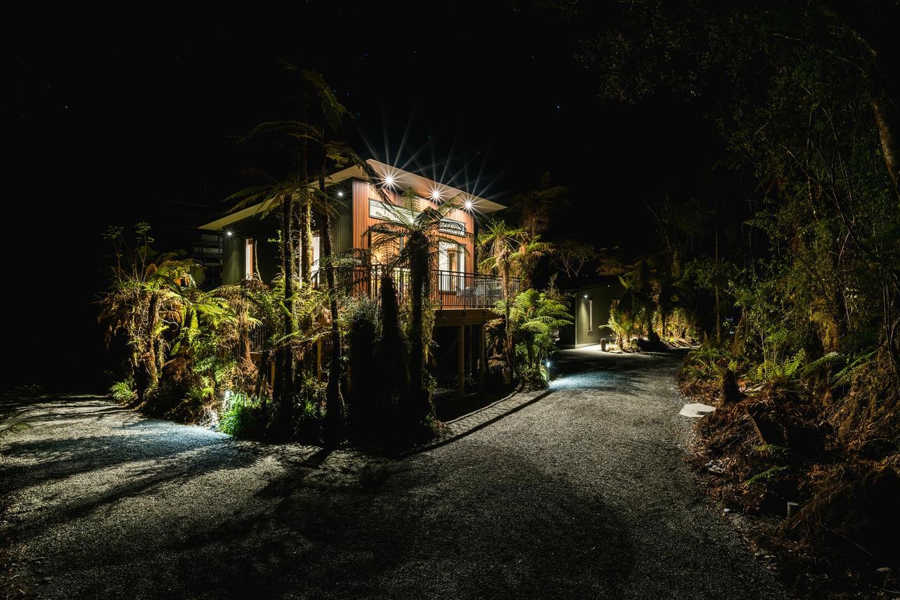 Deluxe Tree Lodge