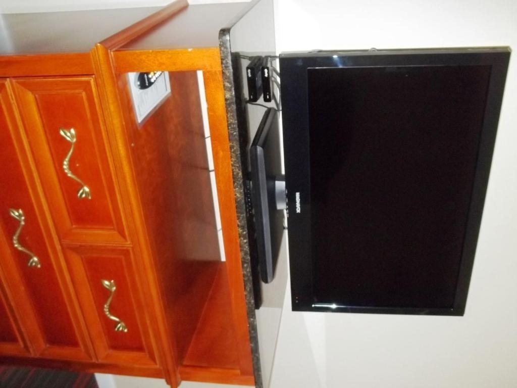 Queen Room with Two Queen Beds - Interior,706516846:JPEG