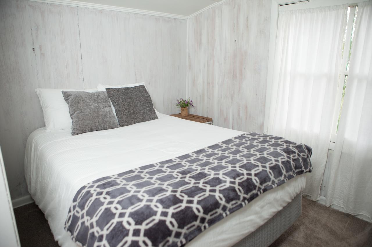 Two-Bedroom SM Cottage,537801690:JPEG