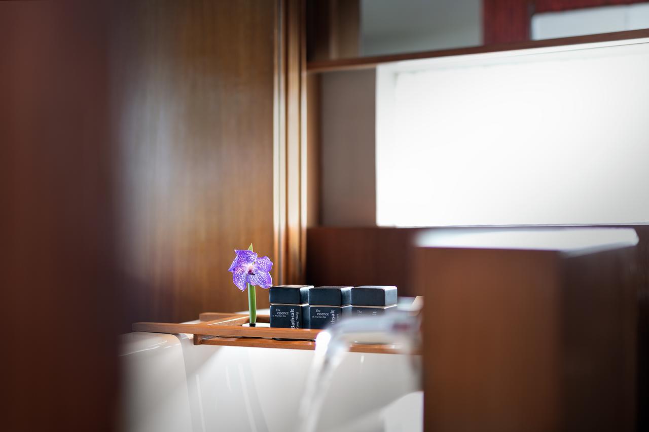 Lanna River View Suite