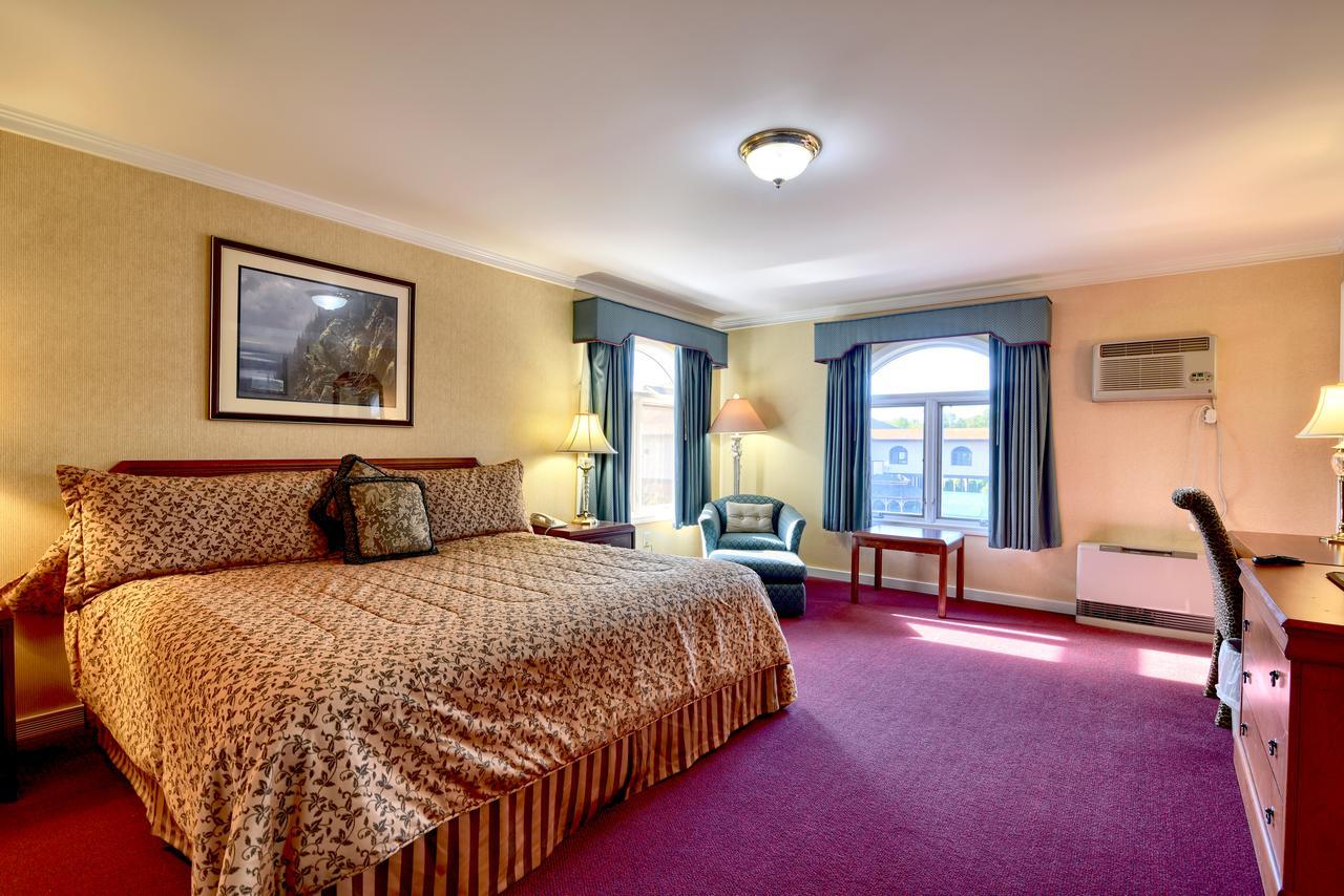 Deluxe King - Office Main Building,548647368:JPEG