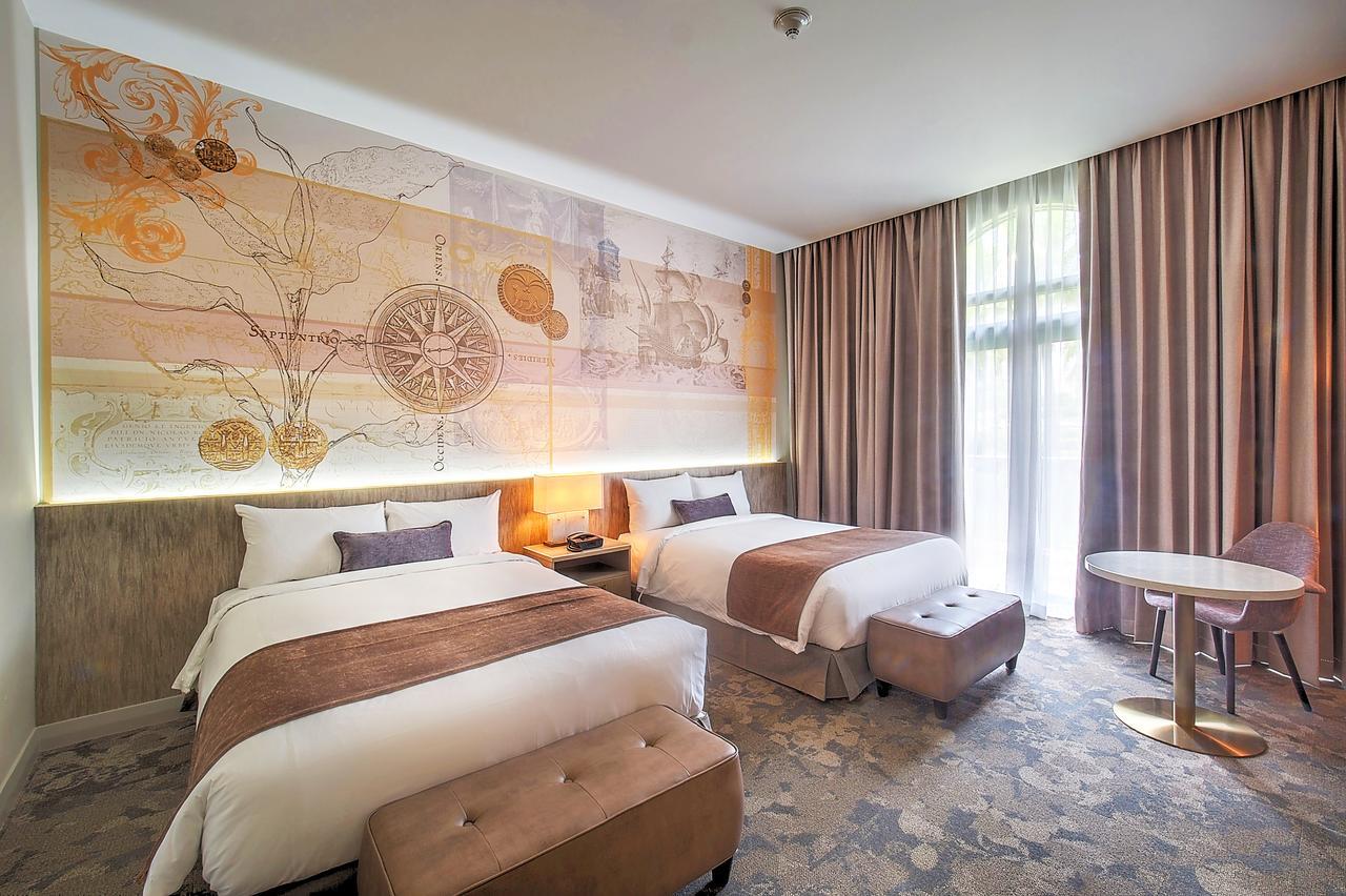 Premier Double or Twin Room,549371748:JPEG
