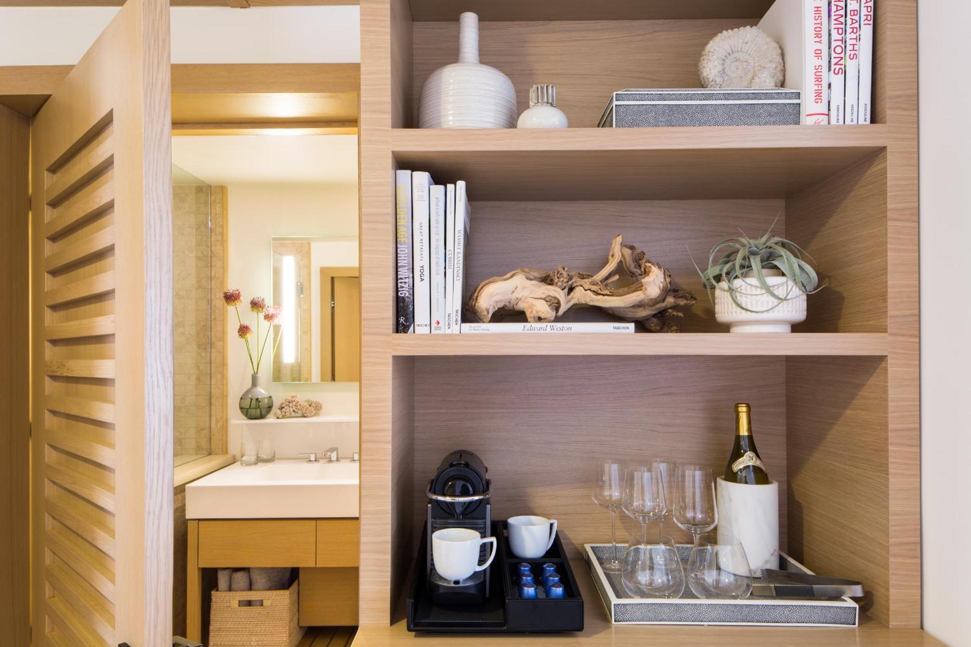 King One Bedroom Master Suite,551392905:JPEG