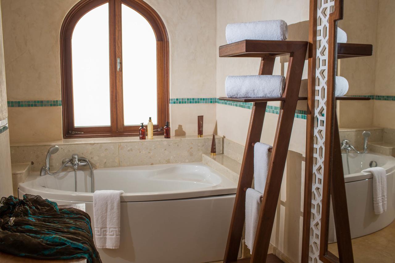 Deluxe Suite,604932249:JPEG