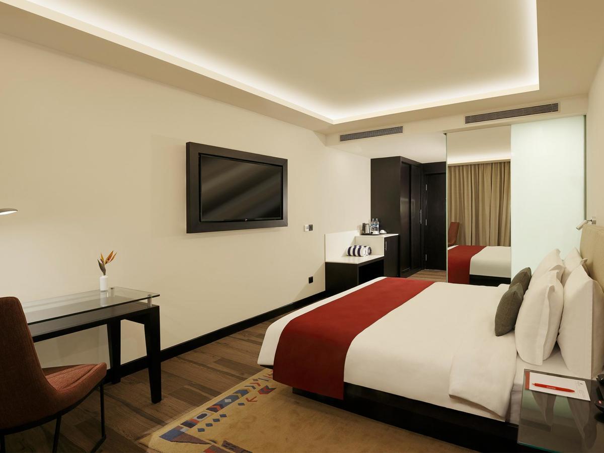 Deluxe King Room,621972530:JPEG