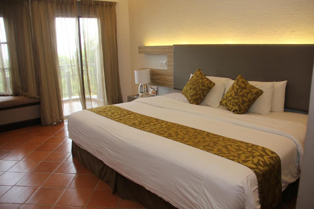 Deluxe Sea Front King Room,62214673:JPEG