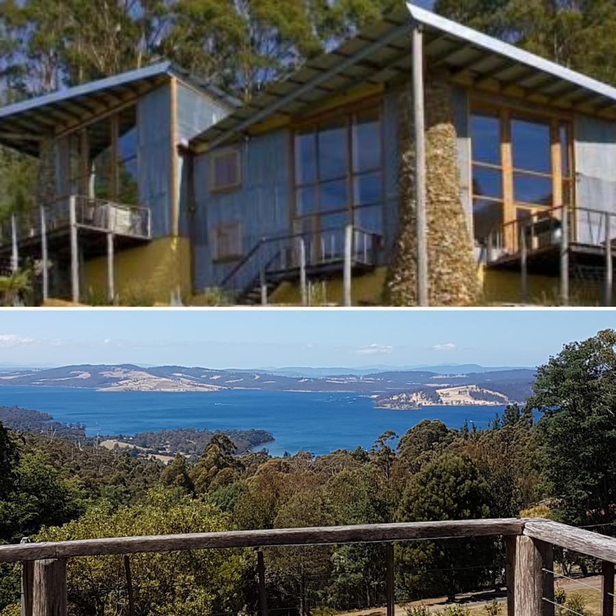 Berry Patch Luxury Two-Bedroom Studio with Spa Bath