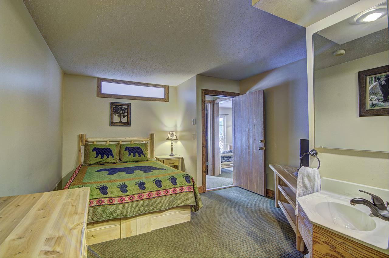 Three-Bedroom Suite,632297037:JPEG