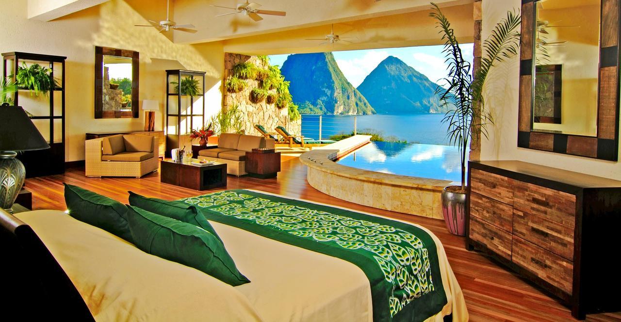Star Infinity Pool Sanctuary