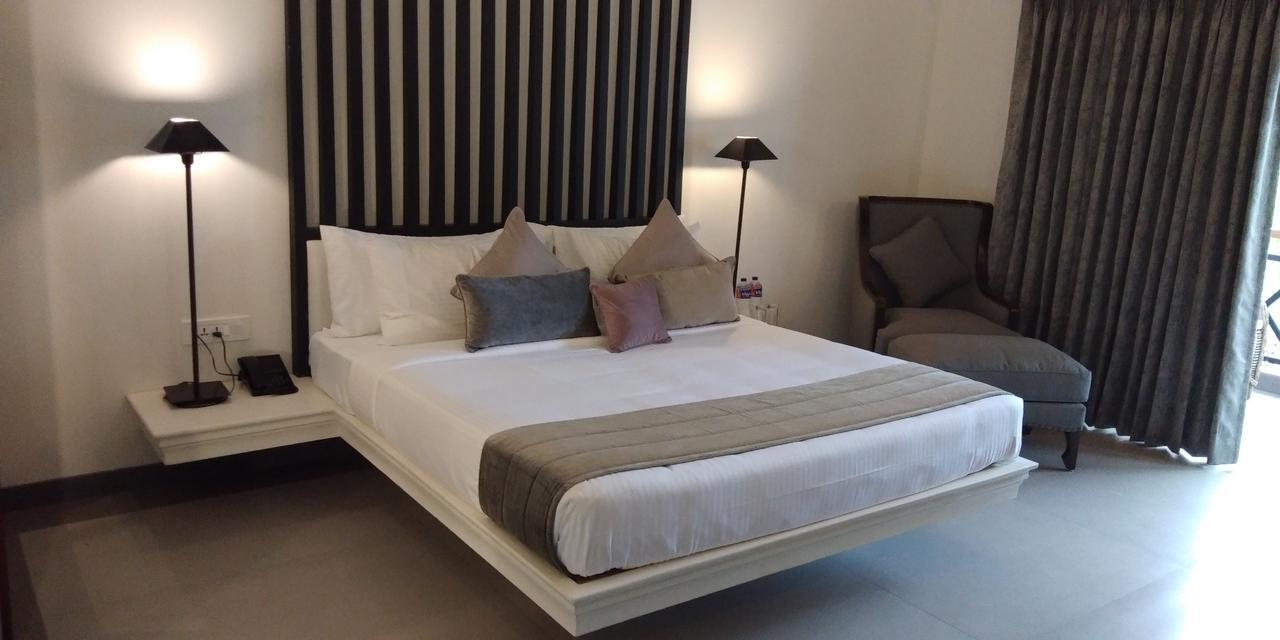 King Room with Pool View and balcony - 25% Discount on SPA and 10% on Food & Beverages