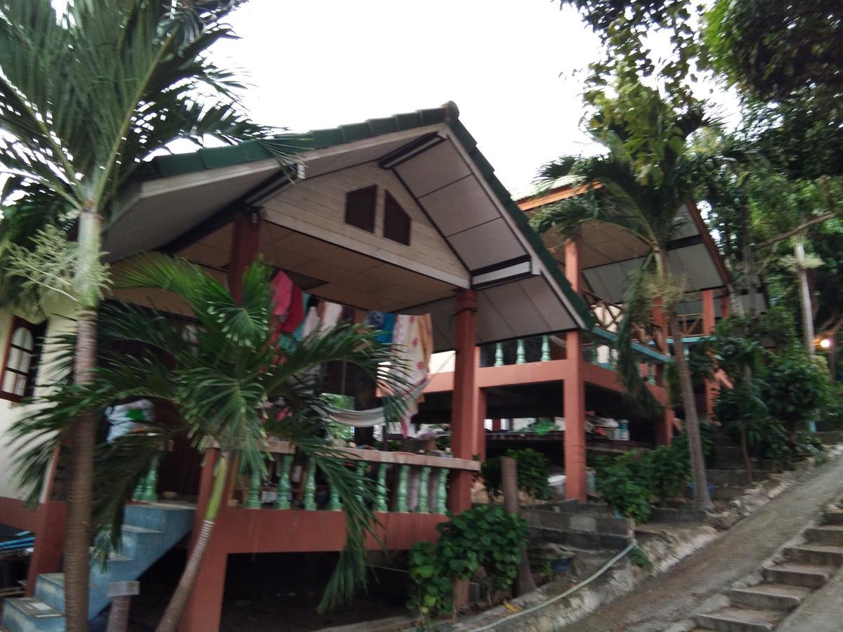 Triple Bungalow with Fan