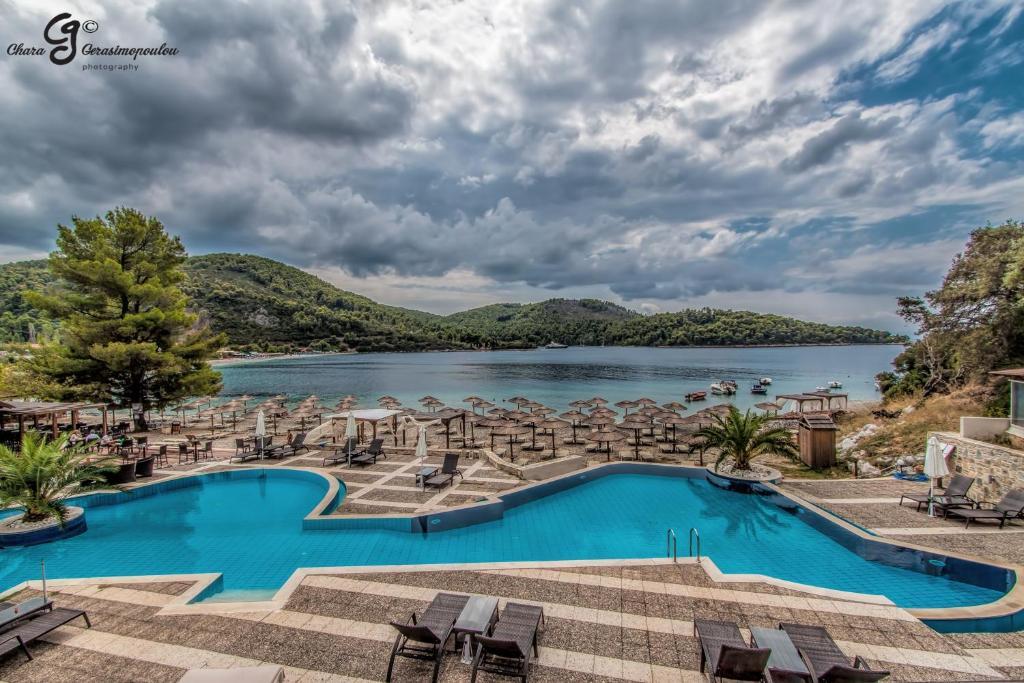 Double Room - Upper Floor,681794124:JPEG