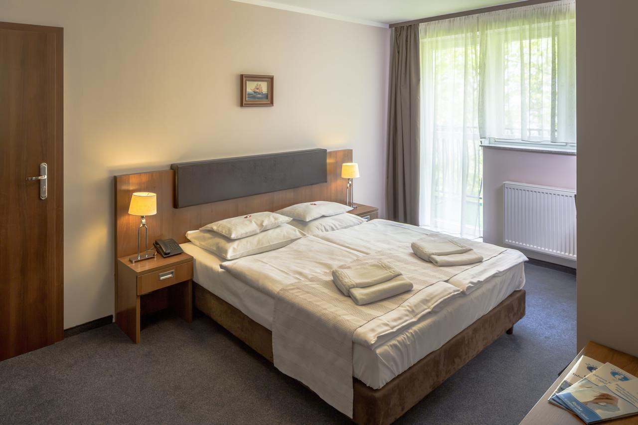 Standard King Room,645792414:JPEG