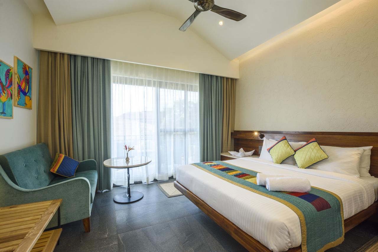 Superior Double Room Food & Soft Beverages on A-la-carte Happy Hours 2 1 on House Brand Liquor between 11 AM to 5 PM till 30th Sep,645459636:JPEG