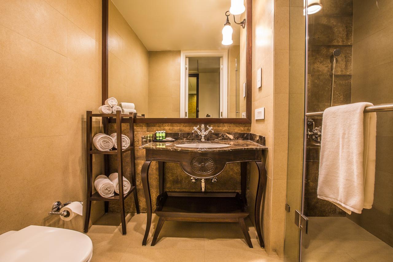 Cypress Suite with 10% off on Buffet Meals & Spa
