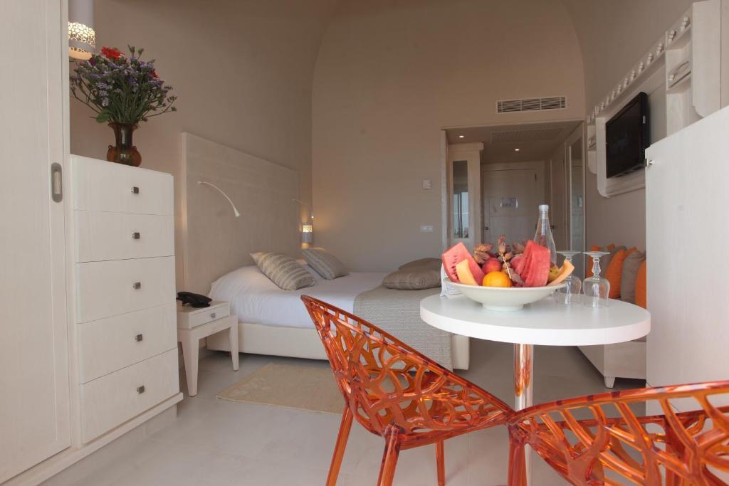 Standard Triple Room,704136508:JPEG