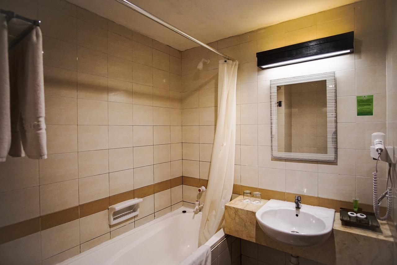 Deluxe Double or Twin Room with Balcony,653260923:JPEG