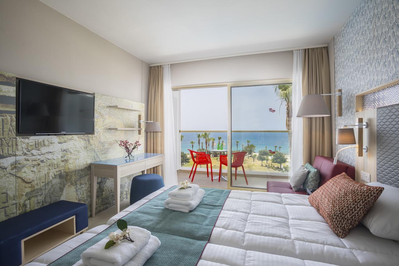 Standard Double or Twin Room with Sea View,657954978:JPEG